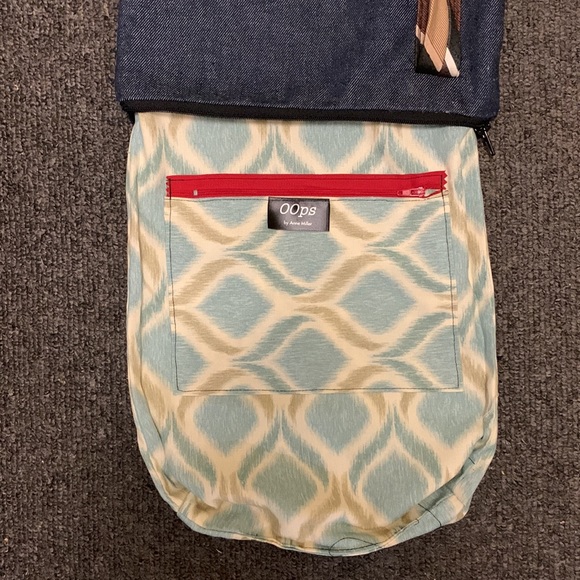 Unique Shoulder Bag - Picture 11 of 12